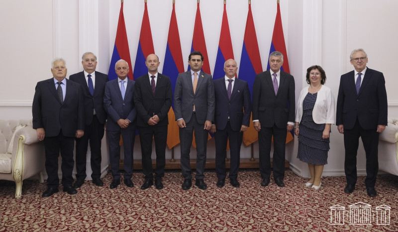 Հակոբ Արշակյանը հյուրընկալել է Հունգարիայի խորհրդարանում ազգային փոքրամասնությունները ներկայացնող պատգամավորների