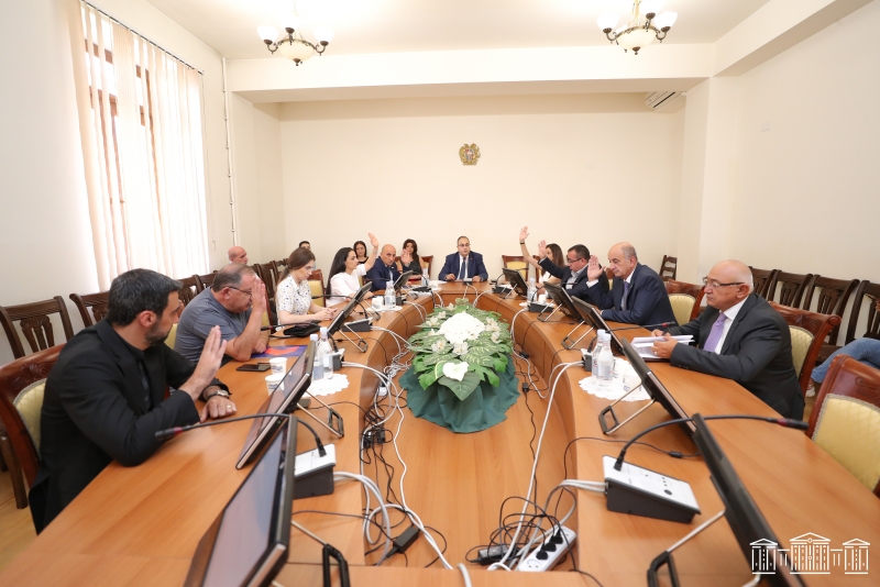 Վահագն Հովակիմյանն ընտրվեց ՀՀ ԱԺ պետական-իրավական հարցերի մշտական հանձնաժողովի նախագահի տեղակալ
