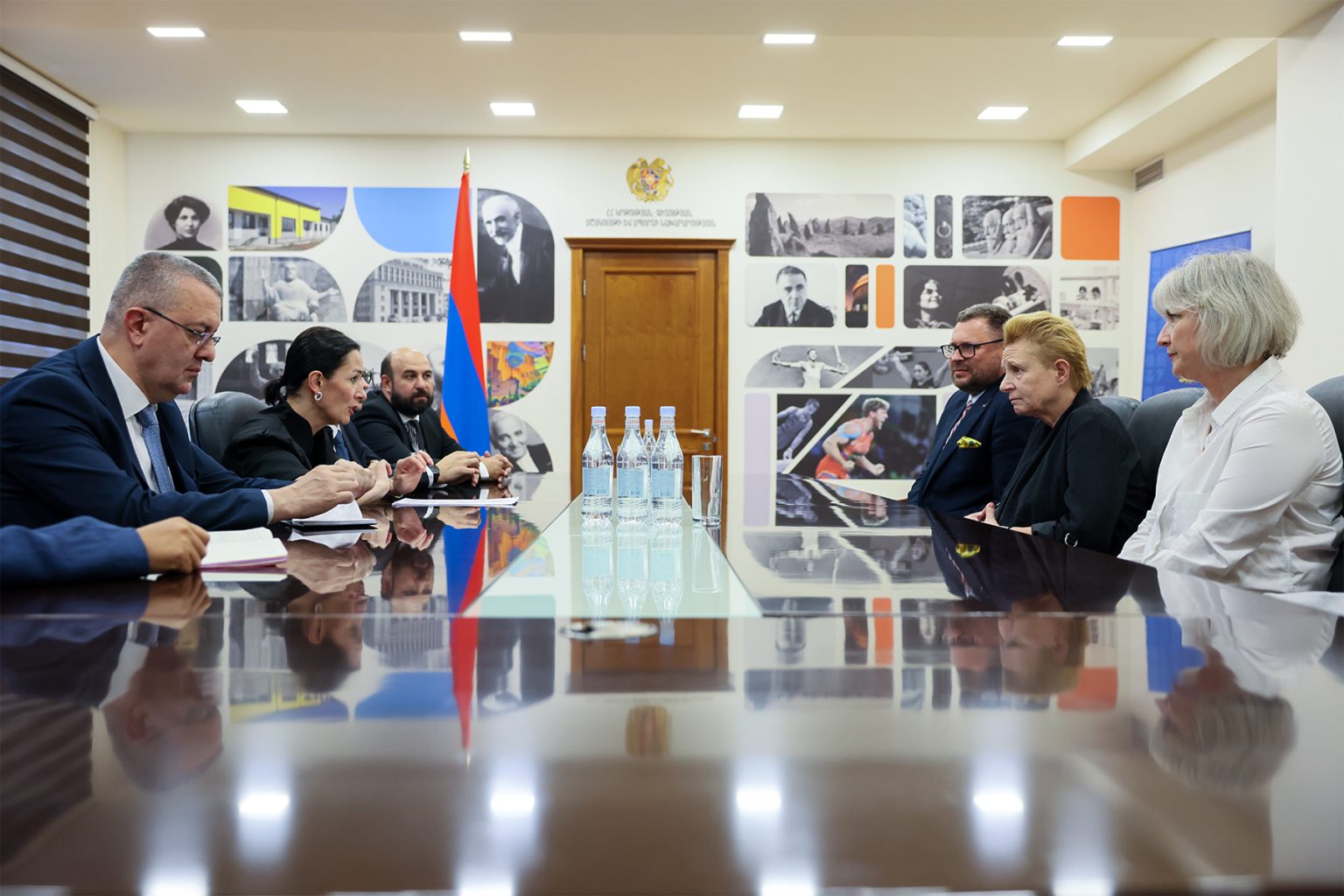 Հայաստան-Լեհաստան մշակութային երկխոսություն. քննարկվել է գորգերի համատեղ ցուցադրության հնարավորությունը