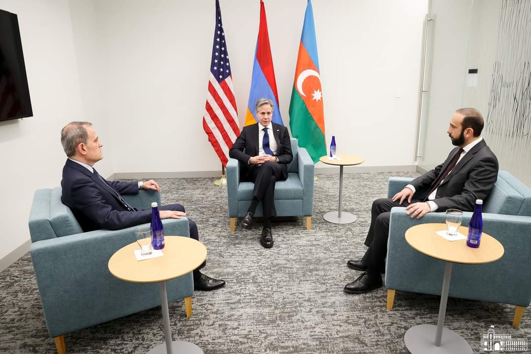 Կայացել է եռակողմ հանդիպումը՝ եզրափակելով Հայաստանի և Ադրբեջանի միջև հարաբերությունների կարգավորման շուրջ քննարկումների փուլը
