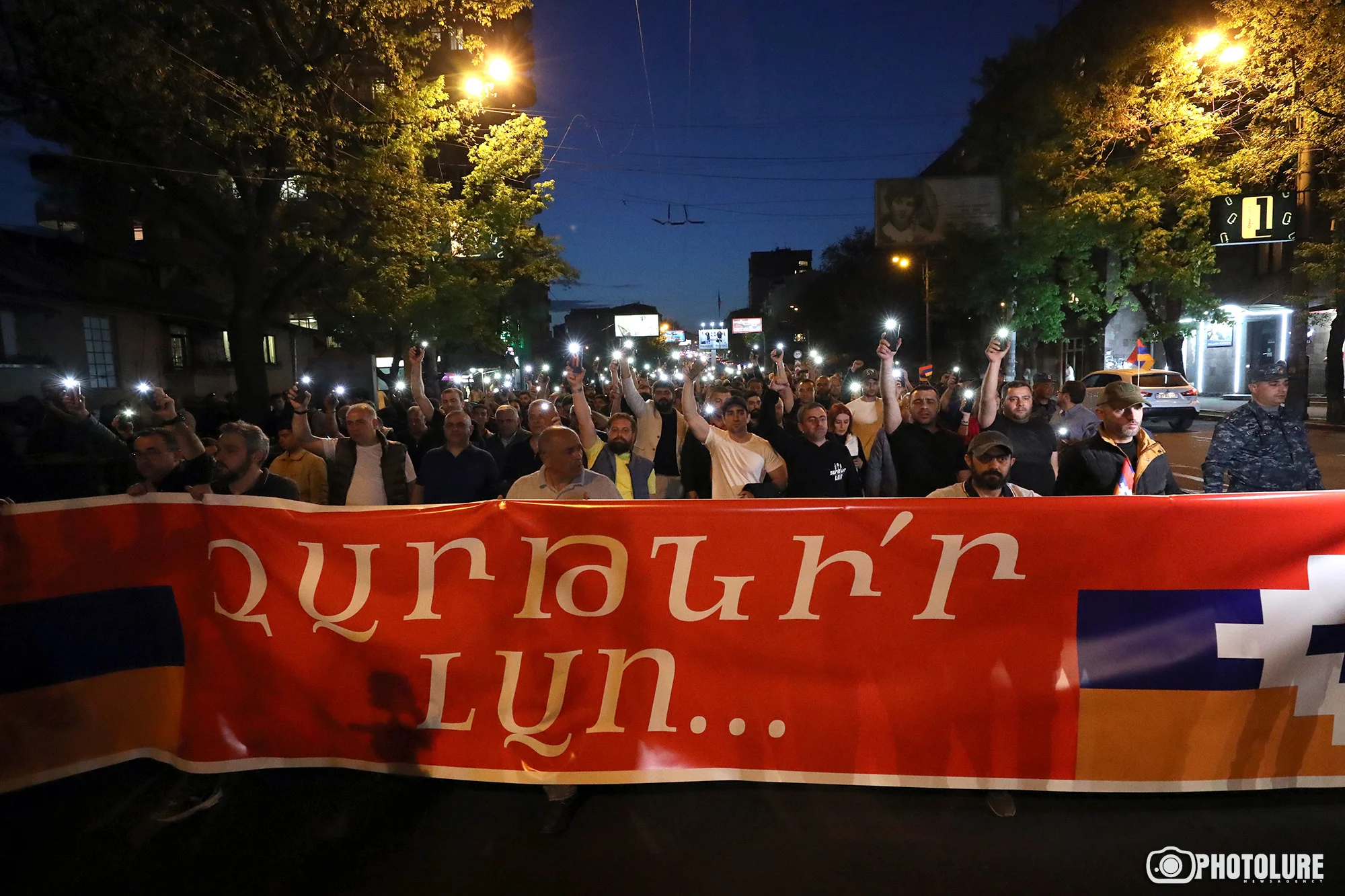 ՔՊ-ն նախկին խանդավառությամբ չի արձագանքում ընդդիմության ցույցերին. «Ժողովուրդ»