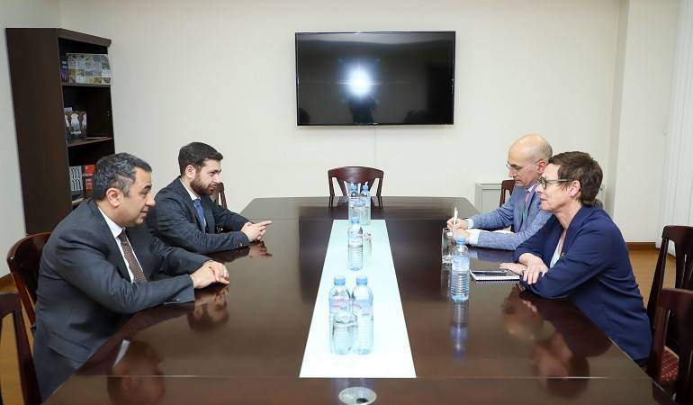 ԱԳՆ տեղակալներն ու Ֆրանսիայի դեսպանը վերահաստատել են Հարավային Կովկասի կայունությամբ շահագրգիռ գործընկերների կողմից գործուն քայլերի իրականացման անհրաժեշտությունը