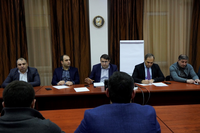 Փաստաբանները պահանջում են ծեծի մասնակից ոստիկանների լիազորությունները դադարեցնել