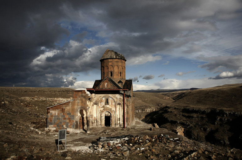 Армянское религиозное наследие в Турции находится под угрозой: доклад