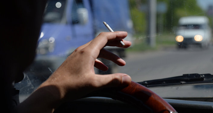 1 բալ տուգանք՝ ղեկին ծխելու համար. փոխոստիկանապետը ներկայացրեց վարորդների համար նախատեսվող նոր փոփոխությունները