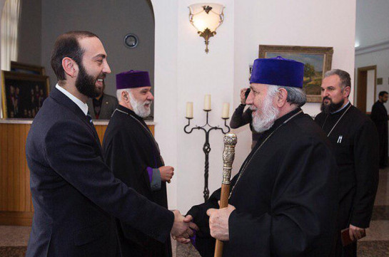 Արարատ Միրզոյանը շնորհավորել է Ն.Ս.Օ.Տ.Տ. Գարեգին Բ-ին ծննդյան օրվա առթիվ
