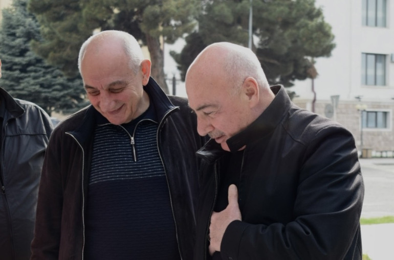 Այսօր Բաքվում հարցաքննվել են ԼՂՀ նախկին ղեկավարներ Արկադի Ղուկասյանը և Բակո Սահակյանը