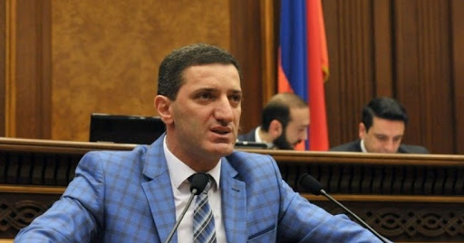 Գևորգ Պետրոսյանը պահանջում է, որ վարչապետը հրապարակի այն բժշկական տեղեկանքը, որով հաստատվել է նրա՝ վարակակիր լինելու փաստը