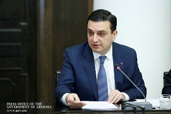 Հնարավորինս արագ և միասին քանդենք այս «Բեռլինի պատը»․ ԵՊԲՀ ռեկտոր (լուսանկար)