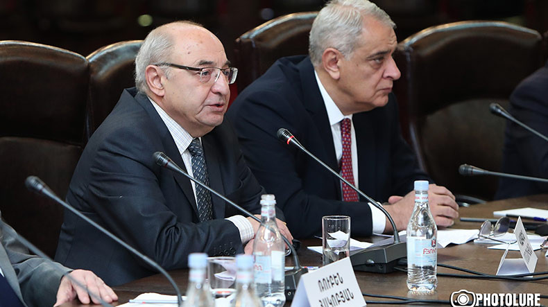 Ում էր ուղղված Վազգեն Մանուկյանի հայտարարությունը. «Ժամանակ»
