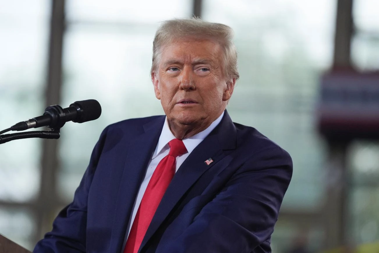 Трамп заявил, что в Иране произошла «смена режима»