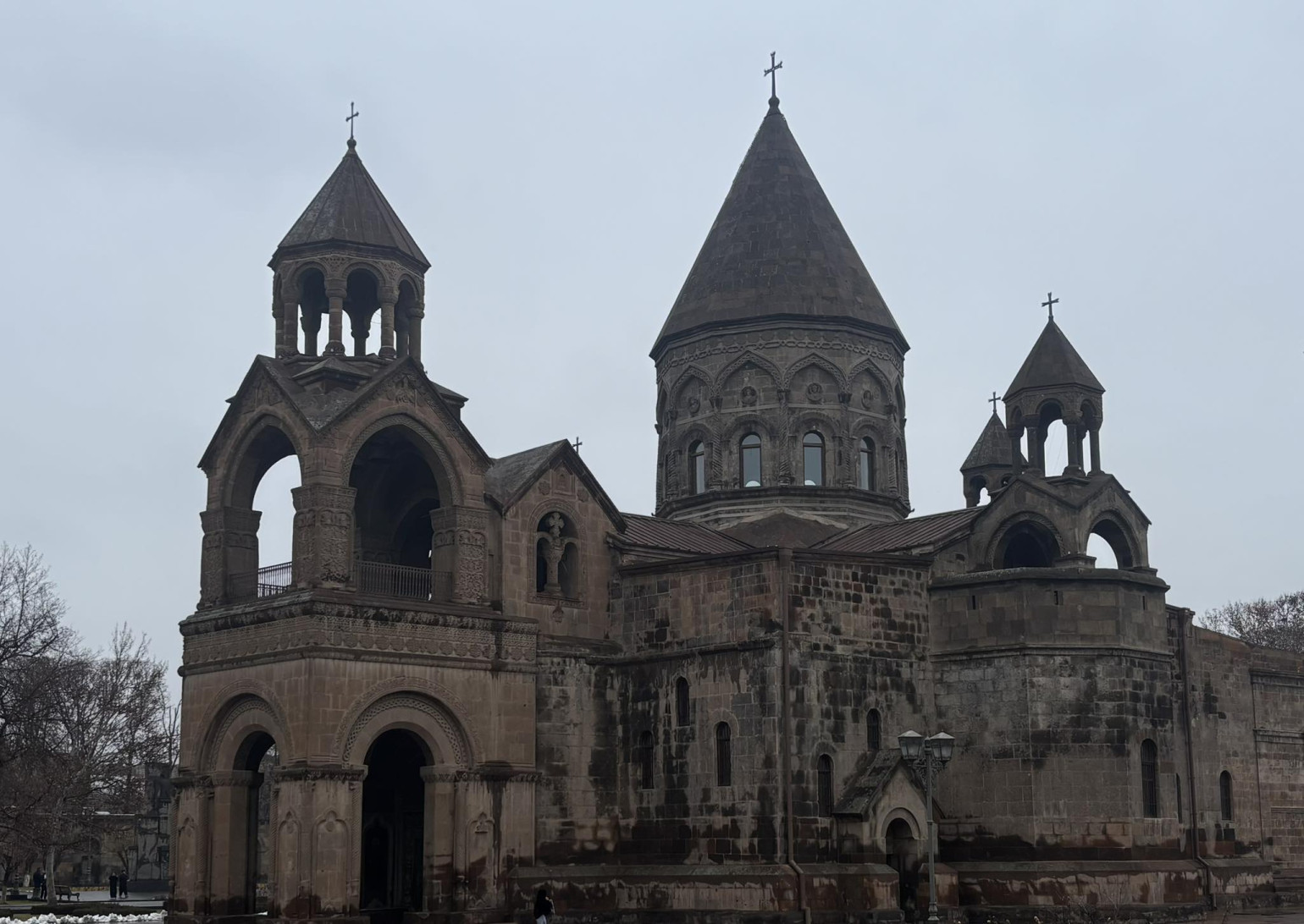 Քրեակատարողական ծառայության պետի ապօրինի որոշմամբ արգելվել է Հայոց Եկեղեցու կողմից նշանակված եկեղեցականների մուտքը ազատազրկման վայրեր․ Մայր Աթոռ