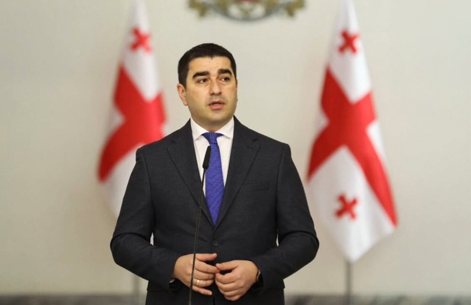 Վրաստանի խորհրդարանի նախագահ Պապուաշվիլին Զելենսկիից և Սանդուից ներողություն է պահանջել