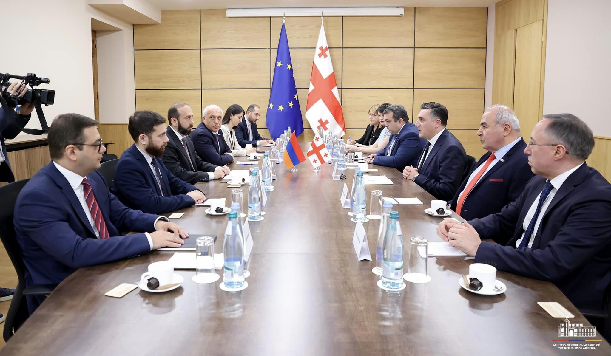 Ընթանում է Հայաստանի և Վրաստանի արտգործնախարարների ընդլայնված կազմով հանդիպումը