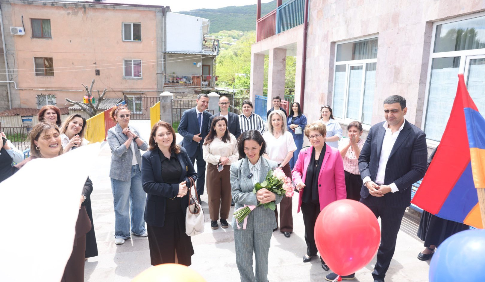 ԿԳՄՍ նախարարը Սյունիքում այցելել է «300 դպրոց, 500 մանկապարտեզ» ծրագրի շրջանակում կառուցված և վերակառուցված կրթական հաստատություններ