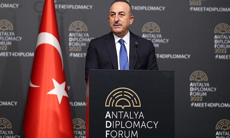 Чавушоглу коснулся отношений Армении, Турции и Азербайджана