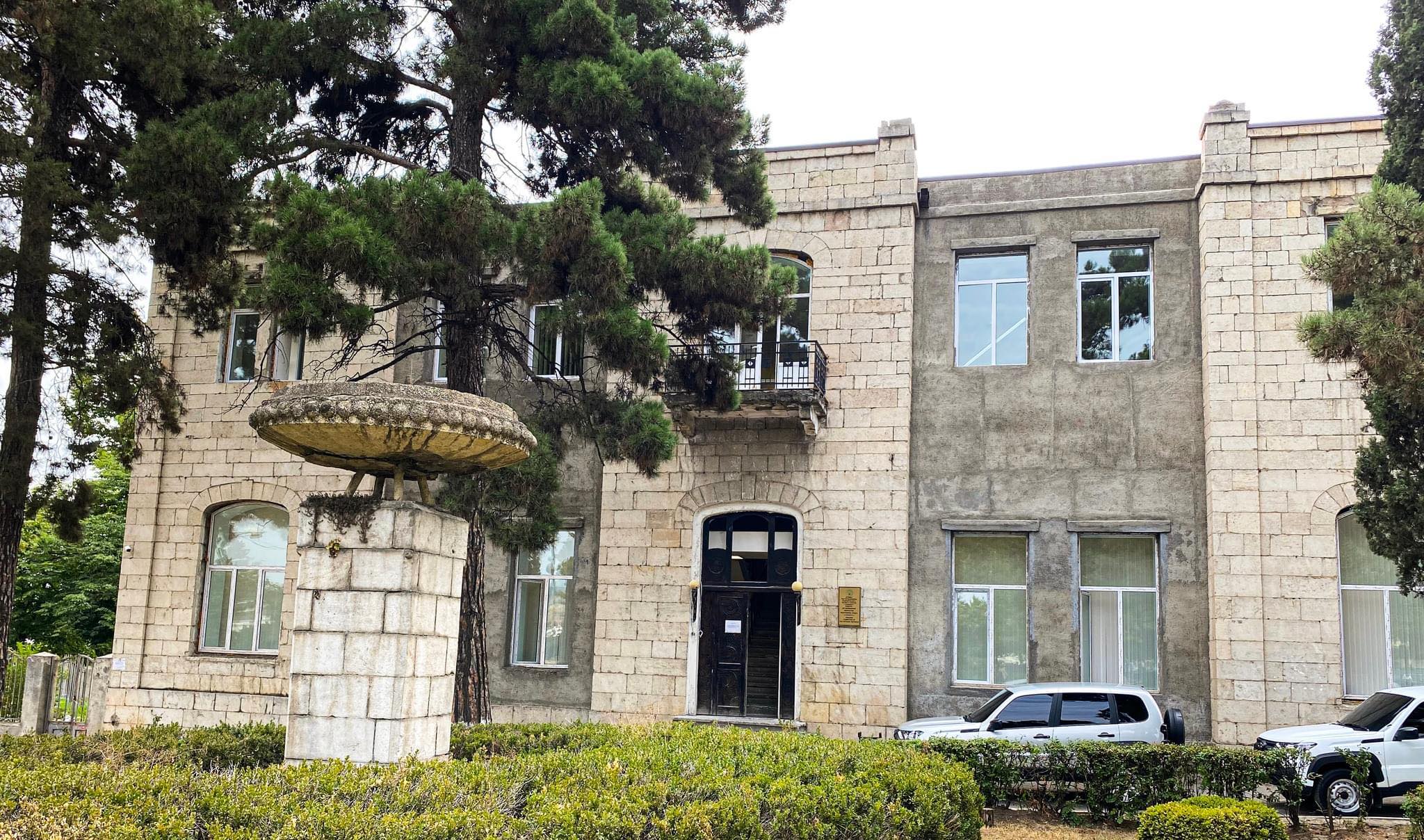 ԱՀ գլխավոր դատախազությունը պարզաբանել է Ստեփանակերտում գտնվող շենքերից մեկը Բակո Սահակյանին օտարելու մասին լուրերը 