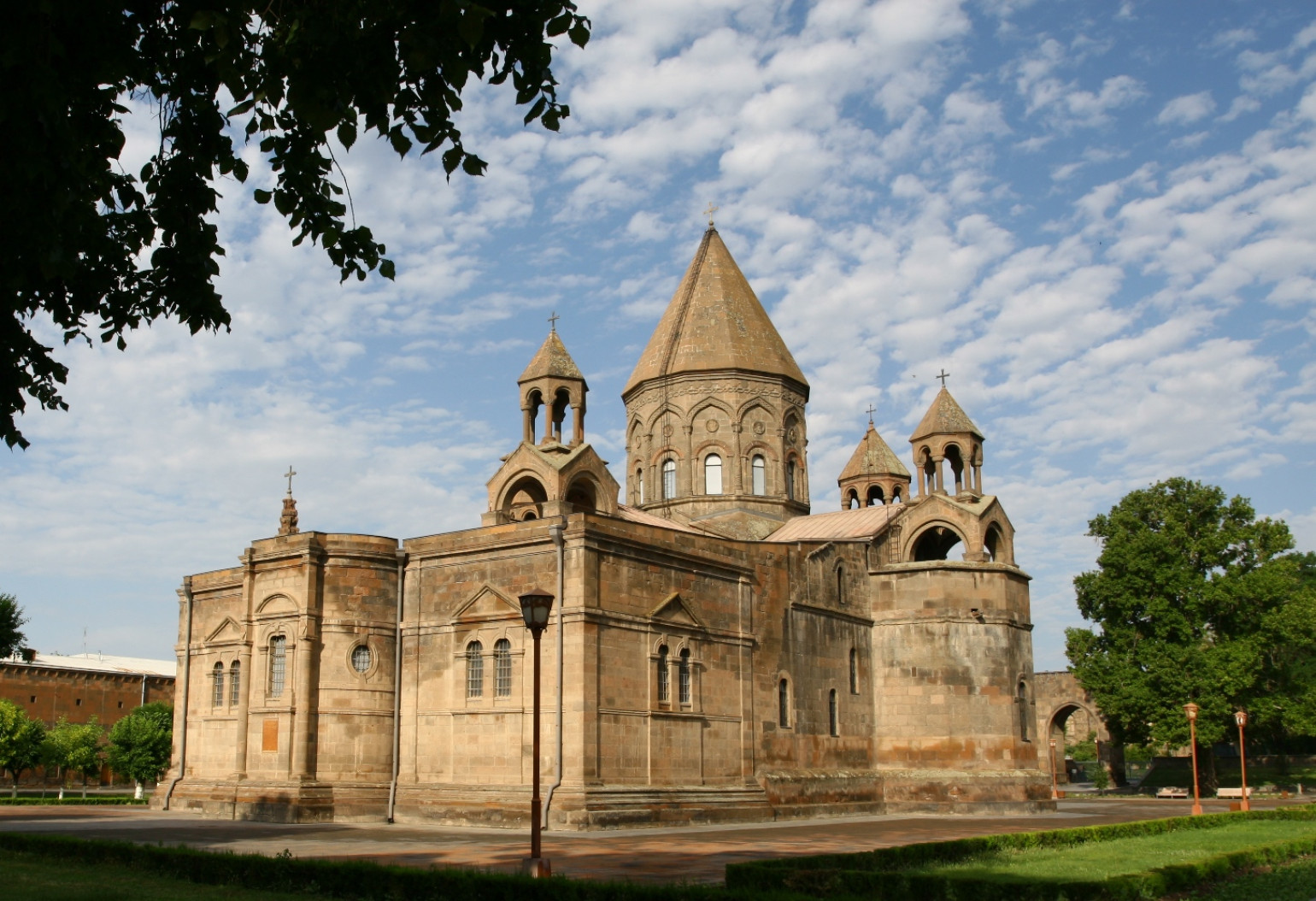 Եկեղեցին այլևս չի կարող օտարել հուշարձաններն առանց իշխանության իմացության․ նախագիծն ընդունվեց
