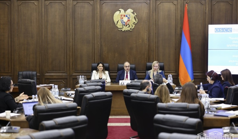 Խորհրդարանում քննարկվել են պատգամավորական բարեվարքության և վարքագծի կանոնագրքին առնչվող հարցեր