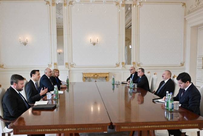 Алиев обсудил с представителем Госдепа процесс нормализации отношений между Ереваном и Баку