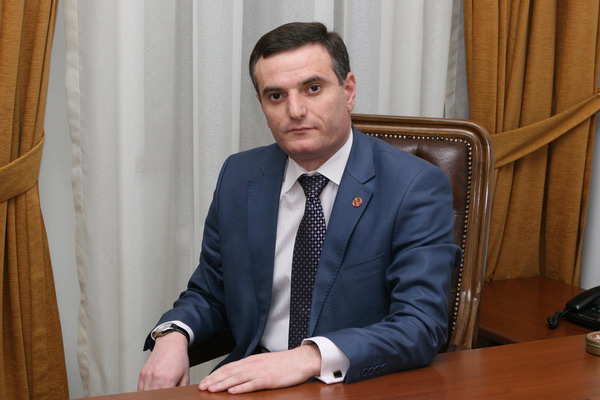 Ուշքի եկեք պարոնայք, «նոր աշխարհակարգի տոմսերն արդեն վաճառքում են». ՊՆ նախկին փոխնախարար