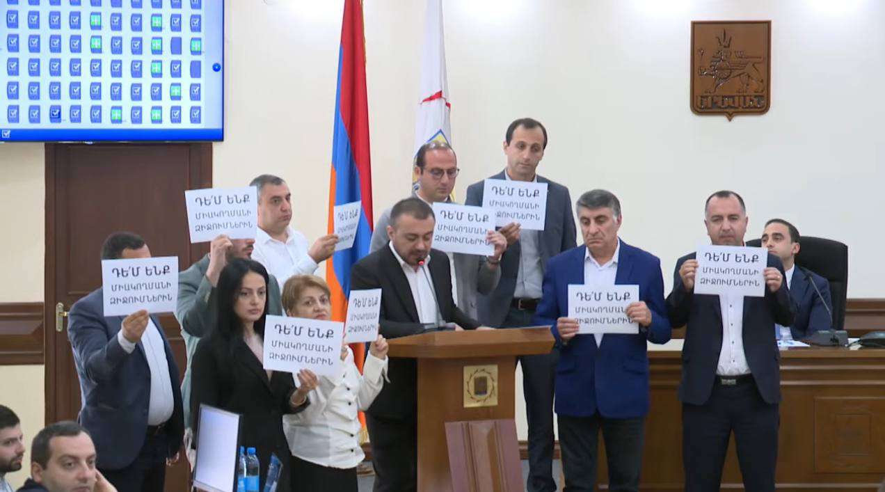 «Միացե՛ք, որ փոխենք». «Մայր Հայաստանը» կոչ է անում բոլոր մարզերի ավագանիներին միանալ իրենց