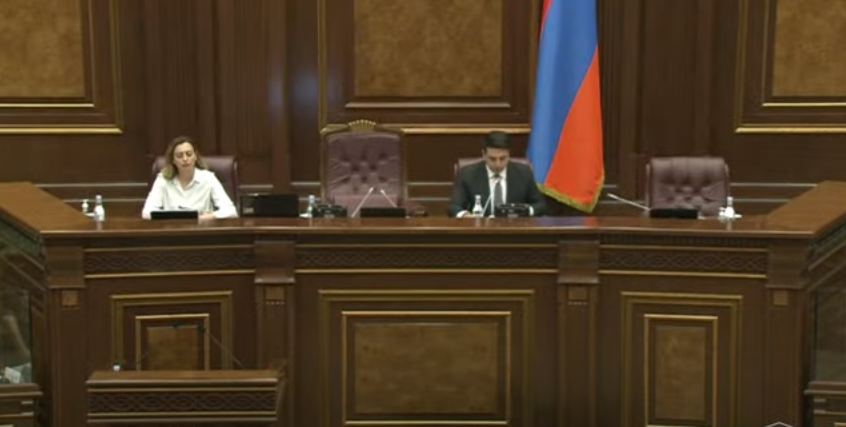 Խորհրդարանն արտահերթ նիստ է գումարել․ Ուղիղ