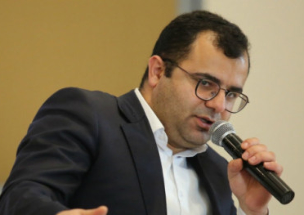 Հակոբ Կարապետյանն անդրադարձել է Դավիթ Խաժակյանի՝ պարգևավճարների մասին գրառմանը