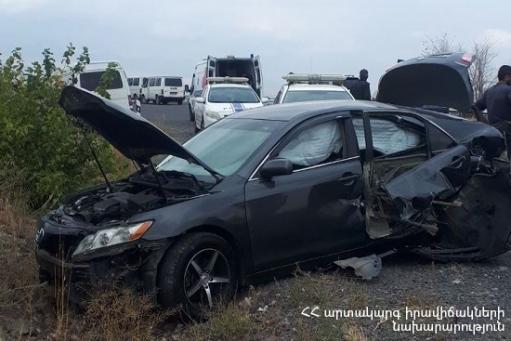 Եղվարդ-Աշտարակ ավտոճանապարհին բախվել են «Toyota Camry» և «Ford Transit» ավտոմեքենաները․ կա տուժած