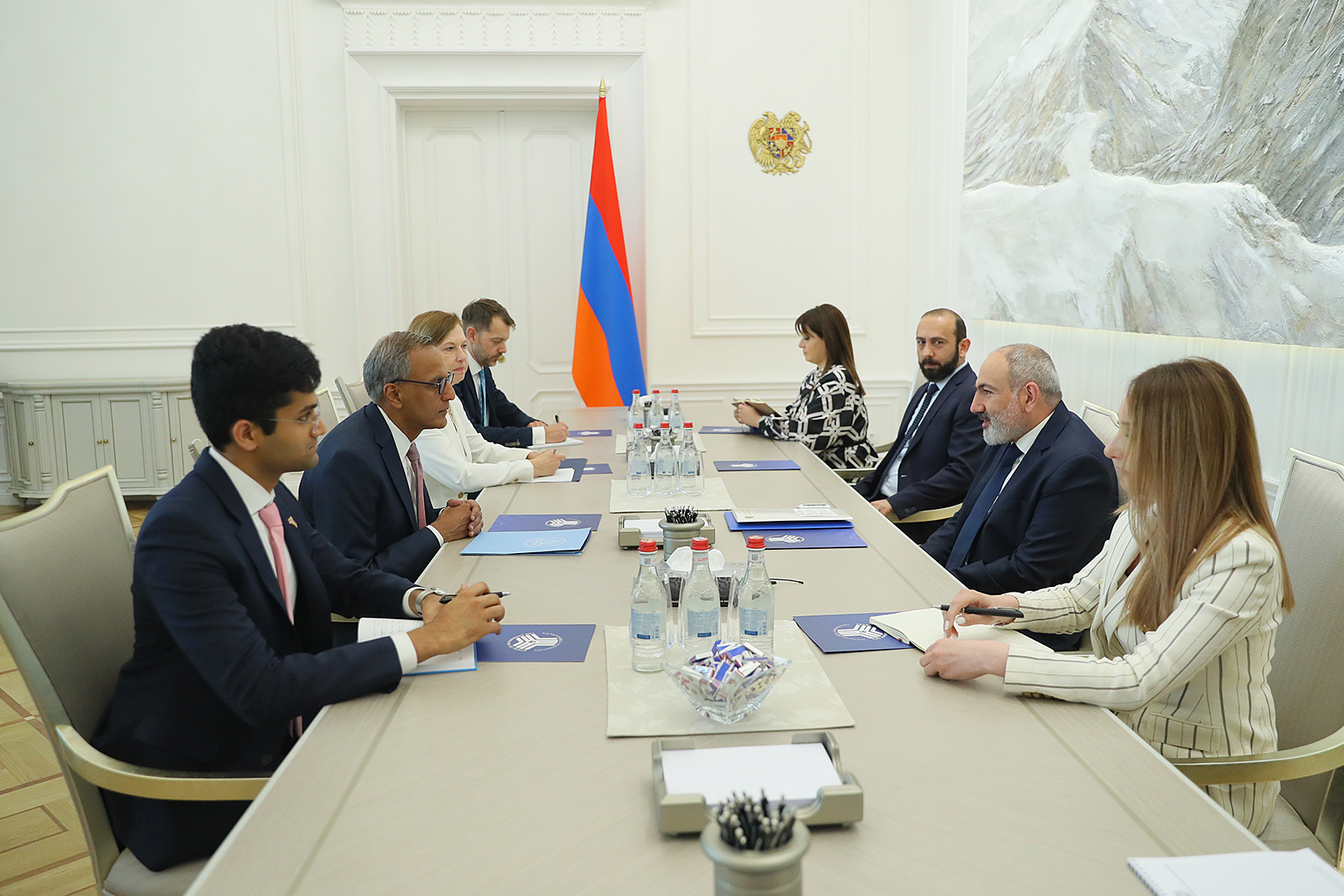 Փաշինյանն ու ԱՄՆ Պետքարտուղարի տեղակալը մտքեր են փոխանակել Հայաստանի և Ադրբեջանի միջև սահմանազատման գործընթացի շուրջ