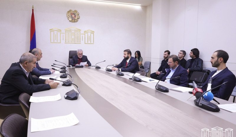 ՊՊԾ պետն ու ոչ զինվորական տեղակալը զենք կրելու, պահելու եւ կիրառելու լիազորություն կստանան. Քննարկում ԱԺ-ում