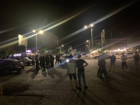 Մասիսի քաղաքապետարան զինված ներխուժած անձն ինքնասպան է եղել. ոստիկանները հայտնաբերել են նրա դին