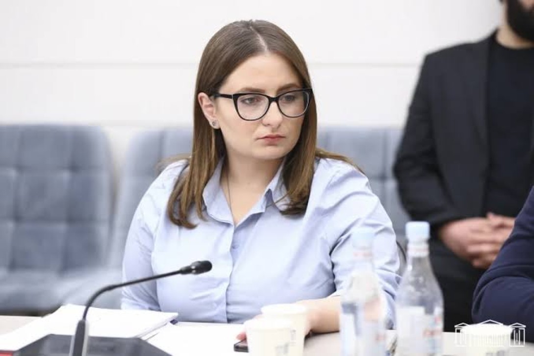Լևոն Քոչարյանի տան խուզարկությունը շարունակվում է 3 անչափահաս երեխաների ներկայությամբ. դիմակավորված անձինք ներխուժել են «Պրեգոմեշ». Վարդանյան