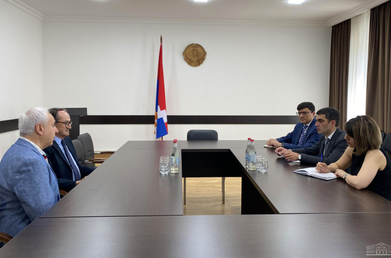 Սերգեյ Ղազարյանն ու Ռընե Ռուքեն քննարկել են Արցախի շուրջ ստեղծված իրավիճակի հաղթահարման հնարավորությունները
