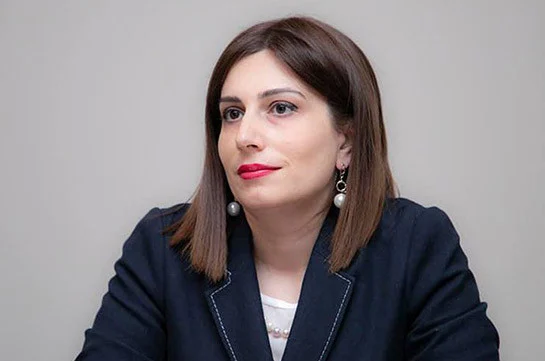 Շտապօգնության վարորդներին վճարելու գումարներ չկան, իսկ նախարարի «վոյաժների» համար «թռիչքային» գումարներ կան. «Ժողովուրդ»