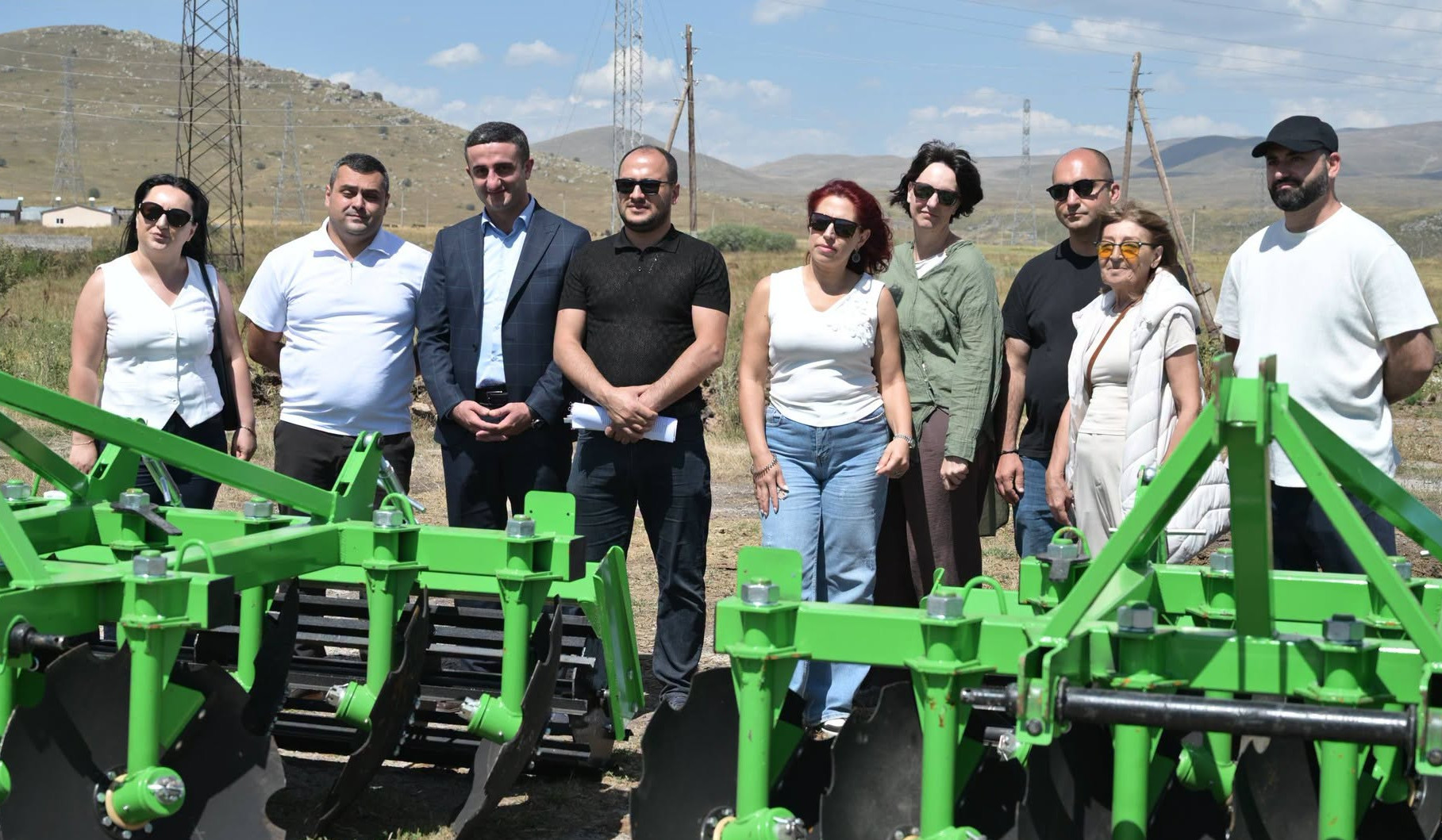 Գորայք բնակավայրում տեղի է ունեցել գյուղատնտեսական կցորդիչների և ռոտորային սերմազատիչների տրամադրման արարողություն