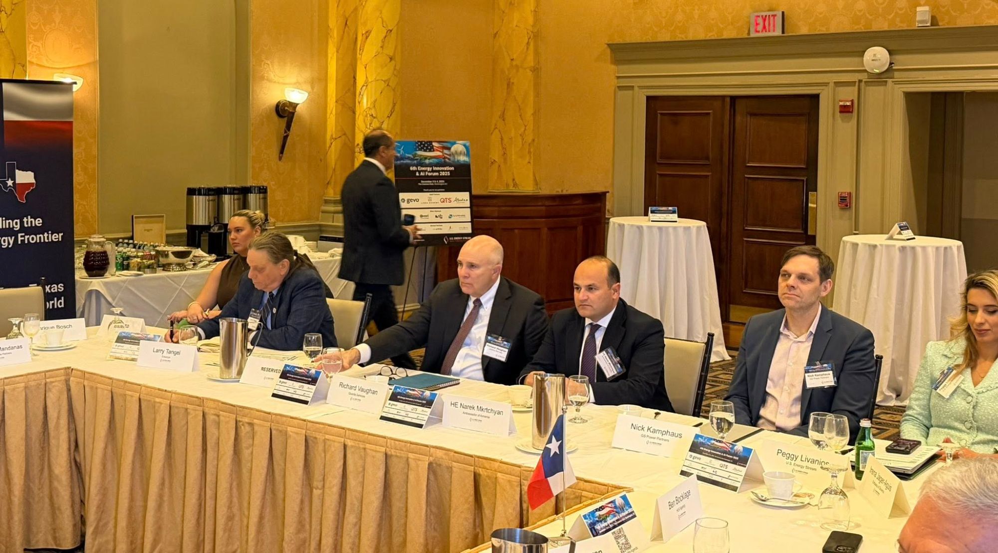 Դեսպան Նարեկ Մկրտչյանը մասնակցել է Էներգետիկ նորարարության և արհեստական բանականության 6-րդ համաժողովին