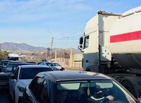 Վրաստանից Հայաստան ճանապարհին 5 կիլոմետրանոց խցանում է առաջացել
