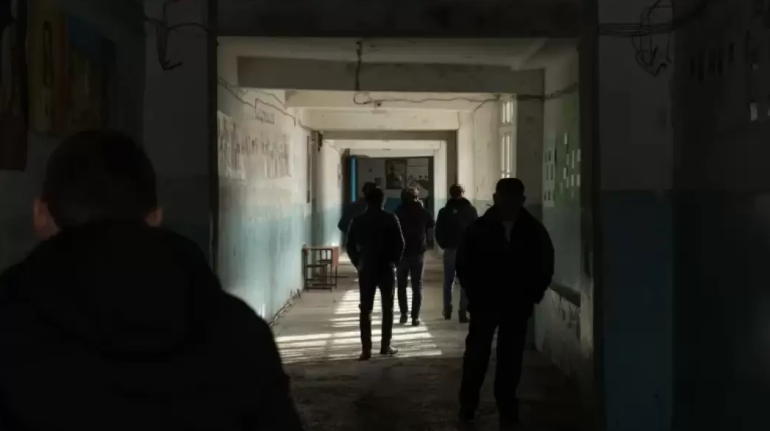 Երևանի հիմնական դպրոցներից մեկում գումար պահանջելու հարցի շուրջ վիճաբանություն և ծեծկռտուք է տեղի ունեցել աշակերտների միջև