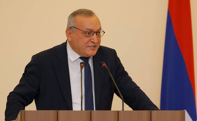 Արթուր Թովասյանի անսպասելի հայտարարությունը նոր փոթորիկ է առաջացրել Արցախի ներքաղաքական դաշտում․ «Հրապարակ»