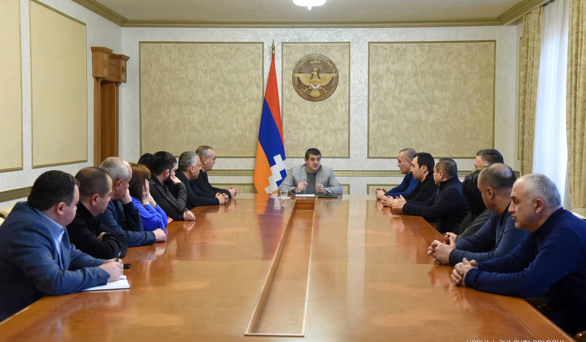 Պետական նշանակության բոլոր գործընթացների հիմքում պետք է լինեն բացառապես Արցախի ժողովրդի կենսական շահերը. Արայիկ Հարությունյան