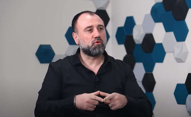 Առաջադրվել ենք ես ու դաշնակիցս․ «Հրապարակ»