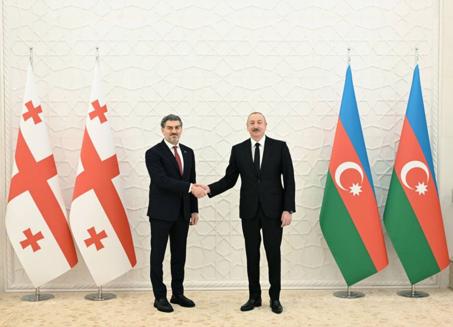 Ձեր ղեկավարությամբ Ադրբեջանը հասել է երկարատև խաղաղության ու կայունության․ Վրաստանի նախագահը շնորհավորել է Ալիևին