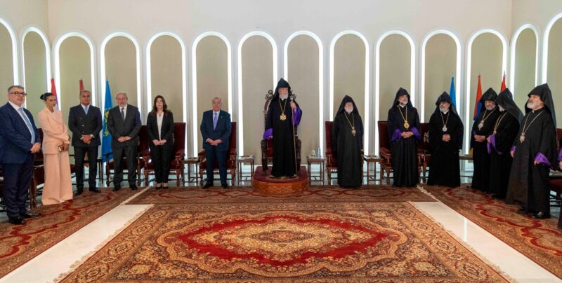 Հայրապետական մաղթանք՝ Արամ Ա. Կաթողիկոսի գահակալության 30 ամյակին առիթով