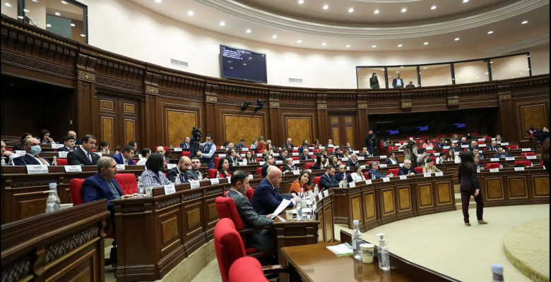  Ինչո՞ւ են լուռ ՔՊ-ականները․ «Փաստ»