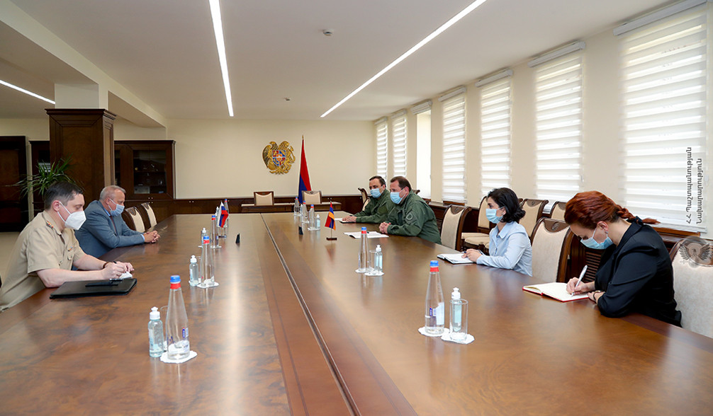 Նախարար Դավիթ Տոնոյանը և ՌԴ դեսպանը քննարկել են երկկողմ ռազմական և ռազմատեխնիկական համագործակցության ընթացիկ խնդիրները