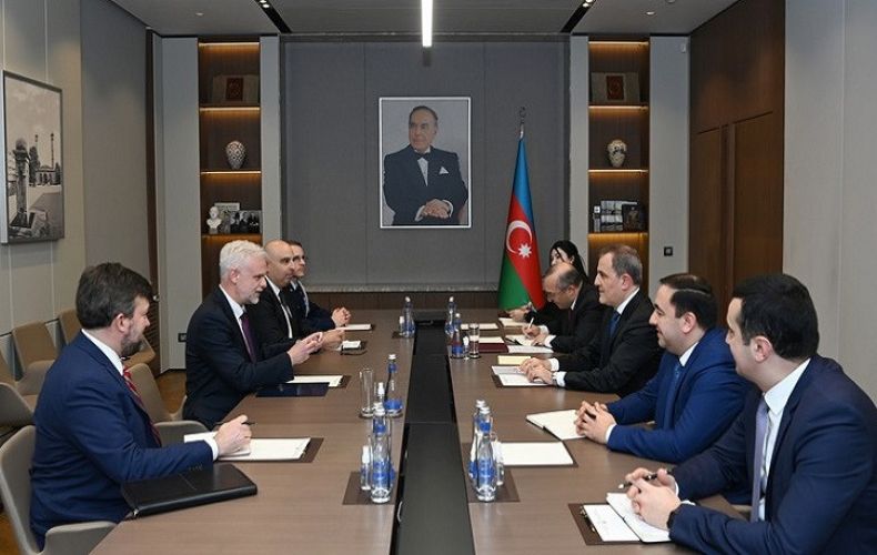 Բայրամովն ու ԱՄՆ դեսպանը քննարկել են Հայաստանի և Ադրբեջանի միջև հարաբերությունների կարգավորման գործընթացի հեռանկարները