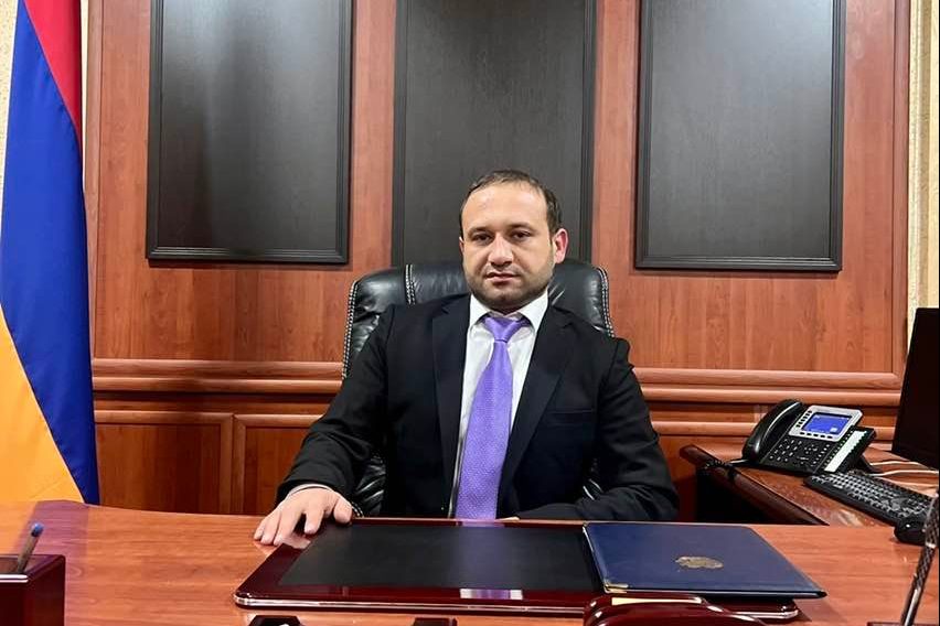Դավթաշեն վարչական շրջանի ղեկավարը թանկարժեք ժամացույց է նվեր ստացել. ինչ ունեցվածք է նա հայտարարագրել. «Ժողովուրդ»