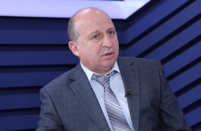 Կենսաթոշակների և նպաստների անկանխիկ վճարումների դեպքում հետվճարի չափը սահմանվել է 12 %՝ նախկին 10%-ի փոխարեն