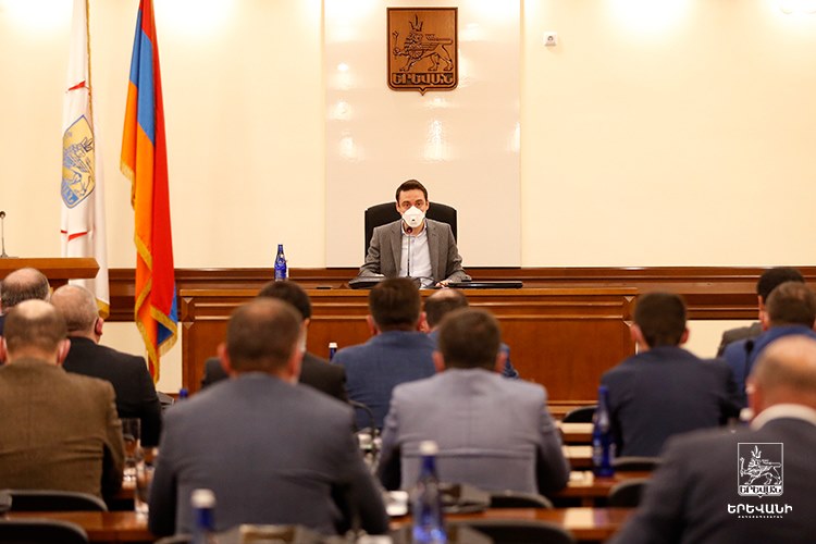 Որոշ քաղաքացիներ փորձում են չարաշահել արտակարգ դրության ռեժիմը և դիմում են ապօրինությունների. Մարությանը խորհրդակցություն է անցկացրել 